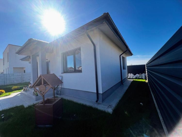 CASA INDIVIDUALA CLINCENI, 3 CAMERE, NOU, TEREN 275MP, COMISION 0% - 2