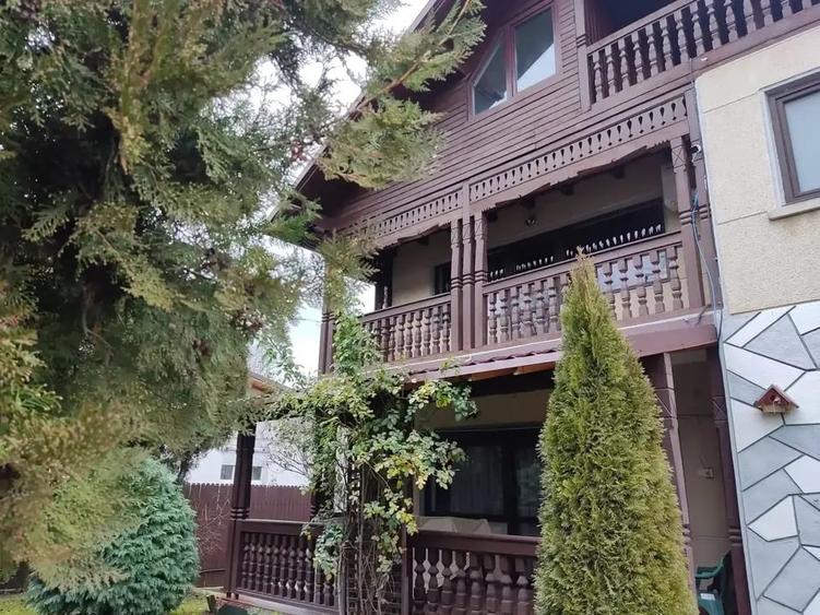 Resedinta cu 8 camere in Orasul Breaza - 1