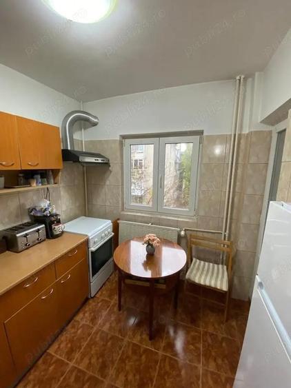 Garsoniera Orsova Veteranilor 40 m2, et 3 4, bloc 1990. - 8