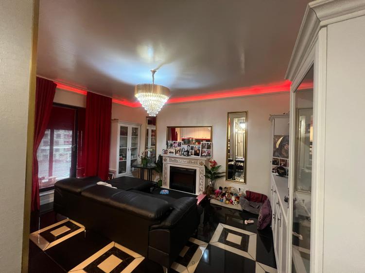 Vanzare Apartament cu 3 Cam | Mobilat / Utilat LUX - 2 Bai | 2 Loc Parcare | Box - 4