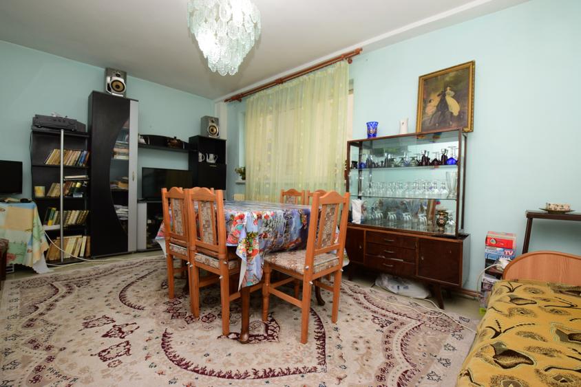 4 camere decomandat, centrală, boxă, etaj 1, 2 băi, Aleea Giurgeni - 1 Decembrie - 4