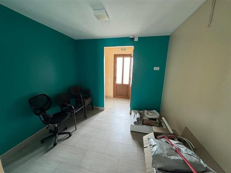 Spatiu Comercial de vanzare pe strada Crangului 101 Vanatori - 16