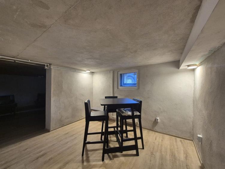 Piața de Miercuri, casă singură în curte, renovată 2025 - 16