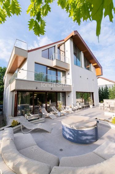 Vila eleganta cu 5 dormitoare - Pipera