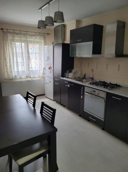 Apartament 4 camere, langa tribunal. - 5