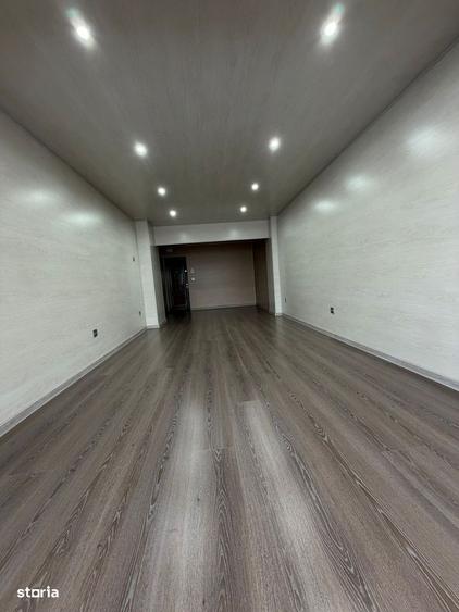 Vand Apartament in Centru pe strada BULEVARDUL UNIRI ETAJ 2 - 5