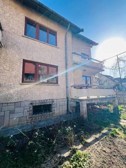 Vila generoasa in centrul istoric - 1