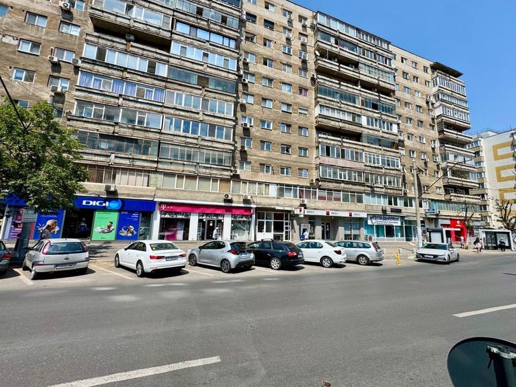 Spatiu comercial 141 mp de vanzare – Iuliu Maniu, 900.000 EUR Spatiu comercial 141 mp de vanzare – Iuliu Maniu, 900.000 EUR