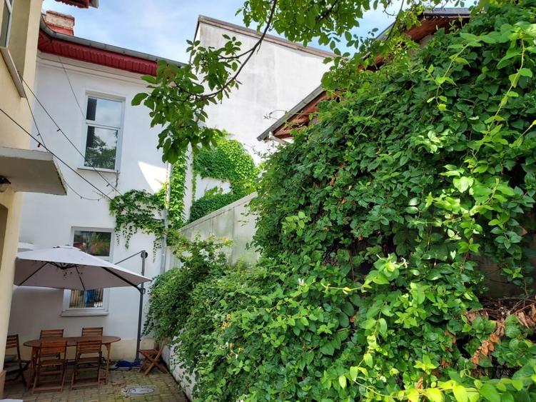 PARTICULAR TITULESCU-METROU BASARAB vila , IDEAL FIRMA,5 cam 1300 eur - 1