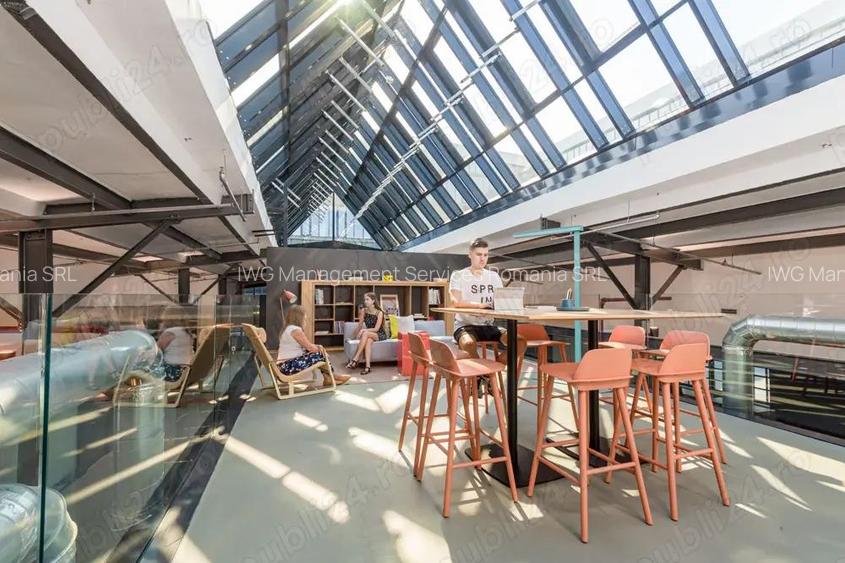 Spa?iu de birou privat pentru 1 persoana in Regus Central Business Plaza Tower 3