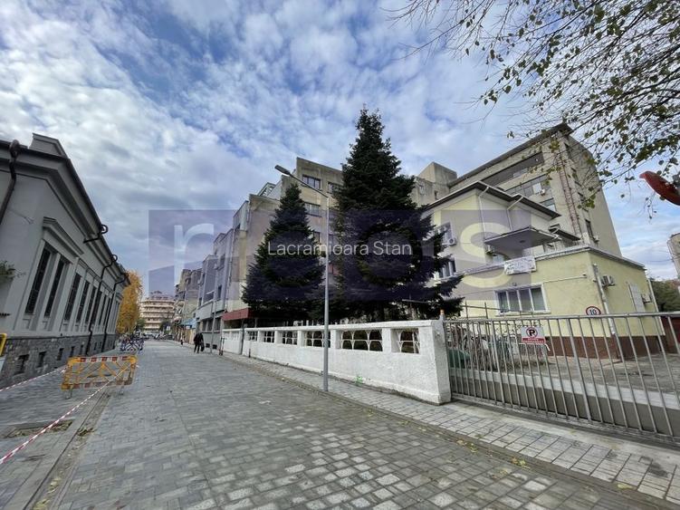 OPORTUNITATE DE INVESTIȚIE | CLĂDIRE BIROURI + PARCARE | 3700 MP | ULTRACENTRAL OPORTUNITATE DE INVESTIȚIE | CLĂDIRE BIROURI + PARCARE | 3700 MP | ULTRACENTRAL