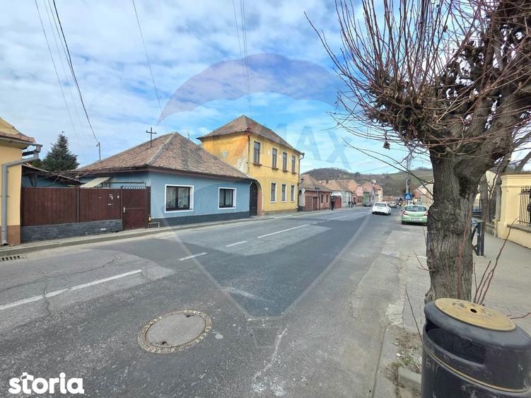 Casa cu 3 camere vis a vis de Biserica Romano Catolica Medias - 1