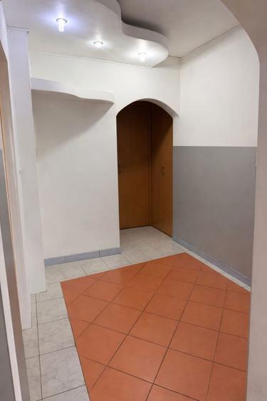 Apartament 2 camere spatiu comercial - 3