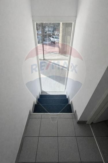 ONIX BRASOV - SPATIU COMERCIAL CU VITRINA DE 20 M - 9