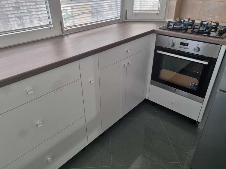 Apartament cu 2 dormitoare in Nufarul, vis a vis de Petrom - 6