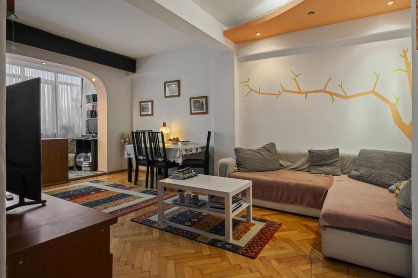 Apartament 3 camere Pta Romana, vedere spre parcul din spate, spatios decomandat - 1