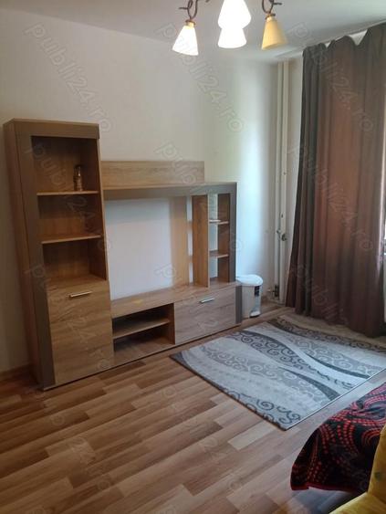 Inchiriez camera pentru o fata - 3