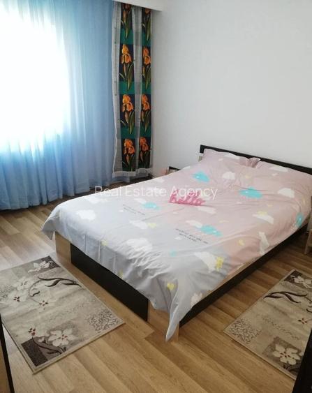 2 camere in zona Complexului Studentesc