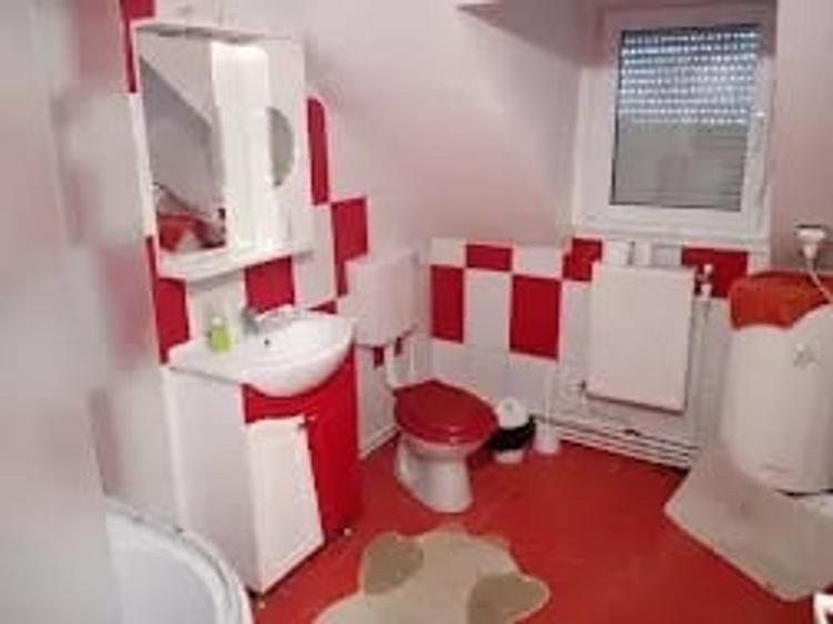 Casă cu 6 camere în Central