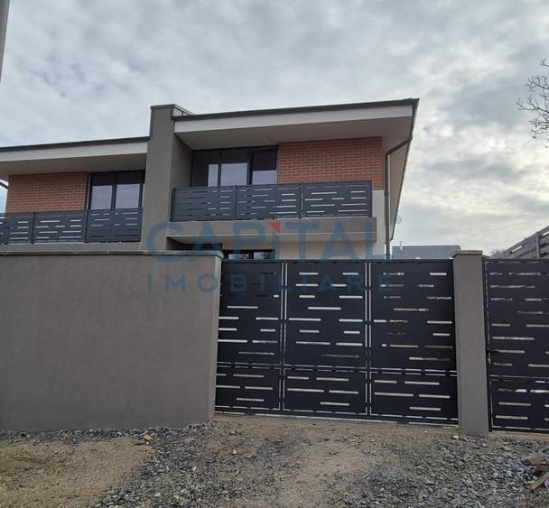 Case cuplate, panouri fotovoltaice, central Dezmir - 3