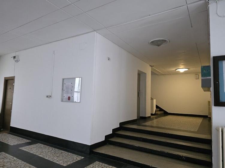 Apartament 3 camere Calea Victoriei colt str.Piata Amzei - 12