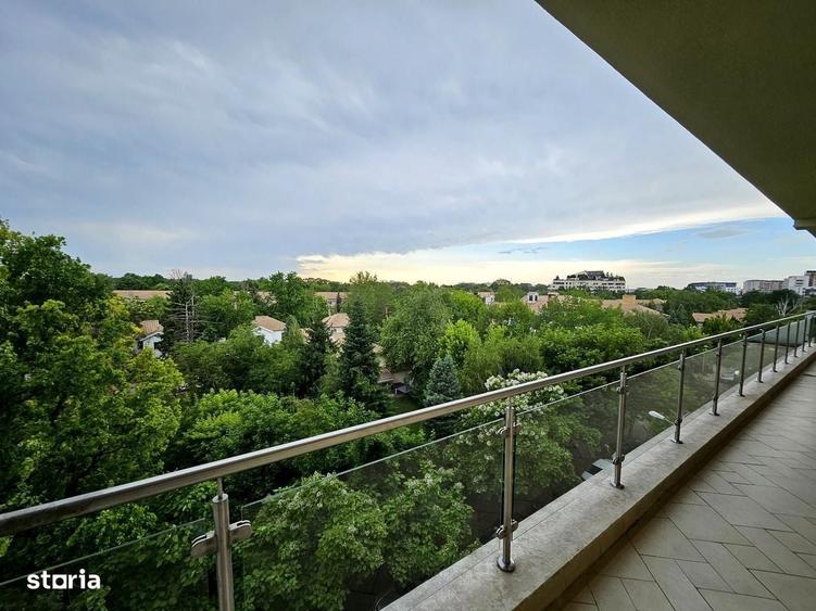 Apartament cu 4 camere în Herăstrău