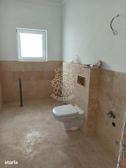 Casă cu 4 camere cu Teren 550 Mp în Central