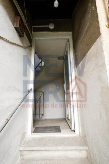 Apartament cu 5 camere decomandat în Parcul Carol