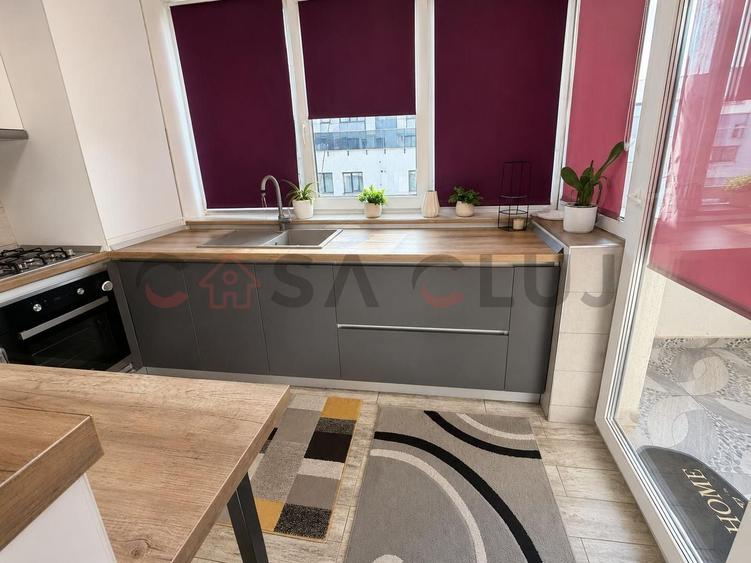 Apartament cu 2 camere semidecomandat, mobilat în Baciu