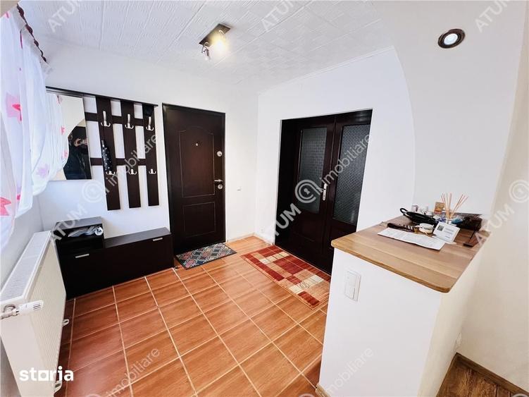 Casă cu 4 camere cu Teren 395 Mp în Trei Stejari