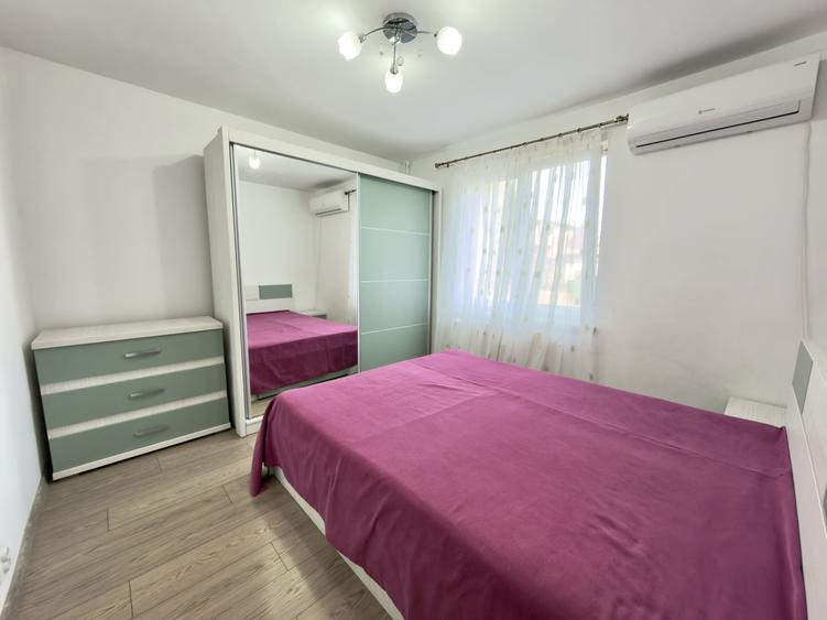 Apartament cu 3 camere decomandat, mobilat în Moșilor