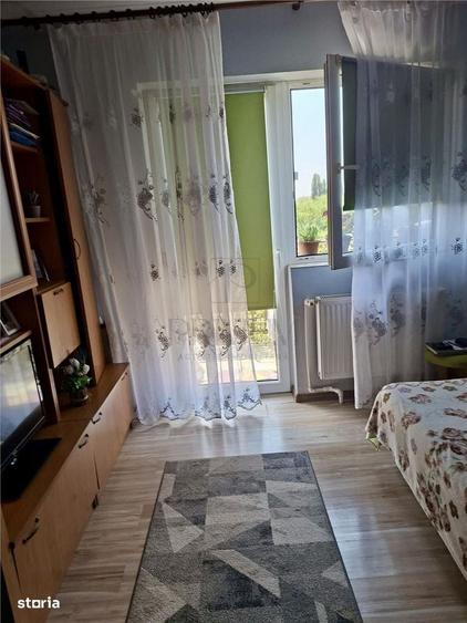 Apartament cu 2 camere decomandat în Lipovei