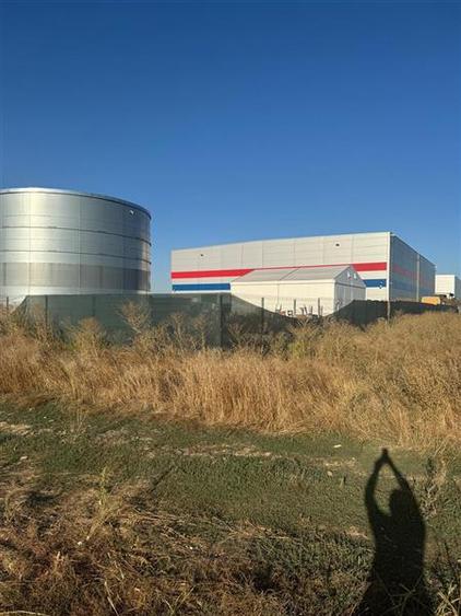 Teren intravilan de 5000 mp, în Central