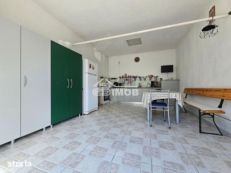 Casă cu 4 camere cu Teren 820 Mp în Buciumeni