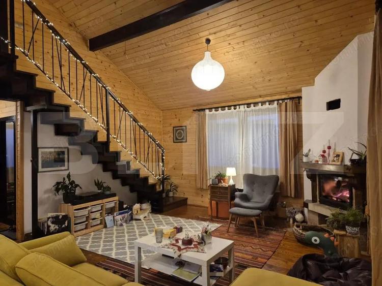 Casă cu Teren 1500 Mp în Curteni