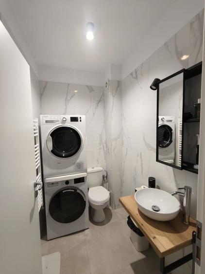 Apartament cu 3 camere decomandat, mobilat în Dobroești