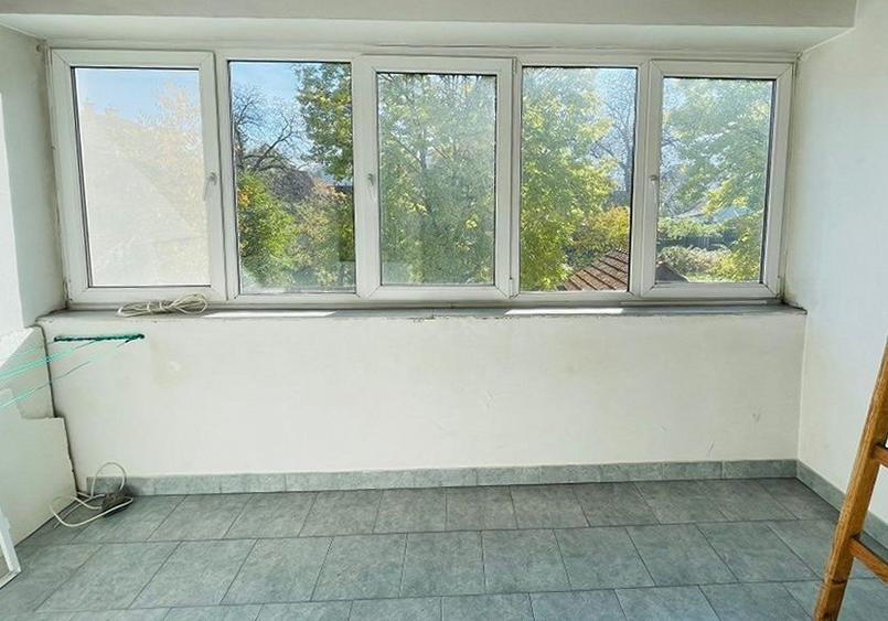 Casă individuală cu 3 camere cu Canalizare în Brașovul Vechi