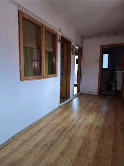 Casă cu Teren 124 Mp în Rucăr