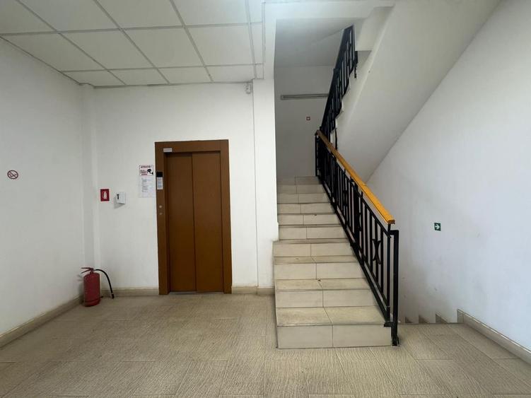 Birou, de 1,060 mp, în Bucureștii Noi