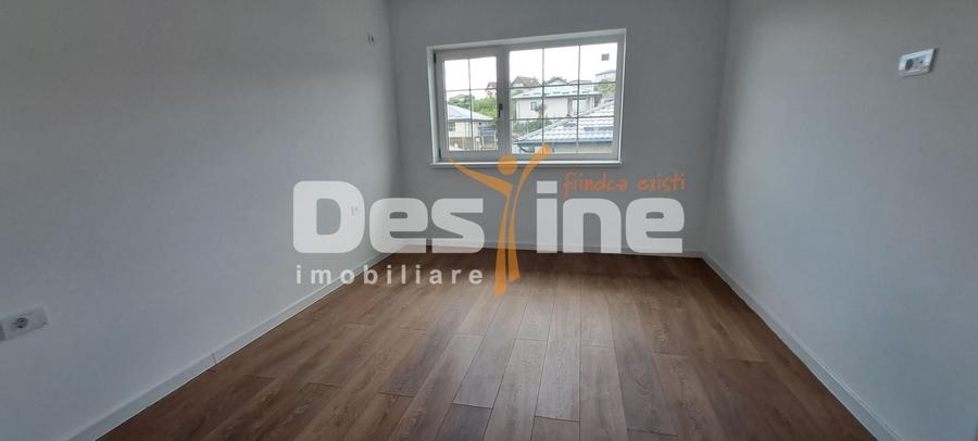 Casă individuală cu 4 camere cu Canalizare în Valea Adâncă