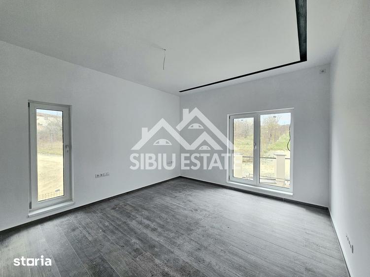 Casa moderna cu garaj, camere mari Super pret - 13