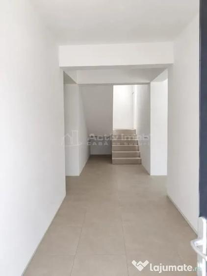Casă cu 4 camere cu Teren 300 Mp în Prelungirea Ghencea