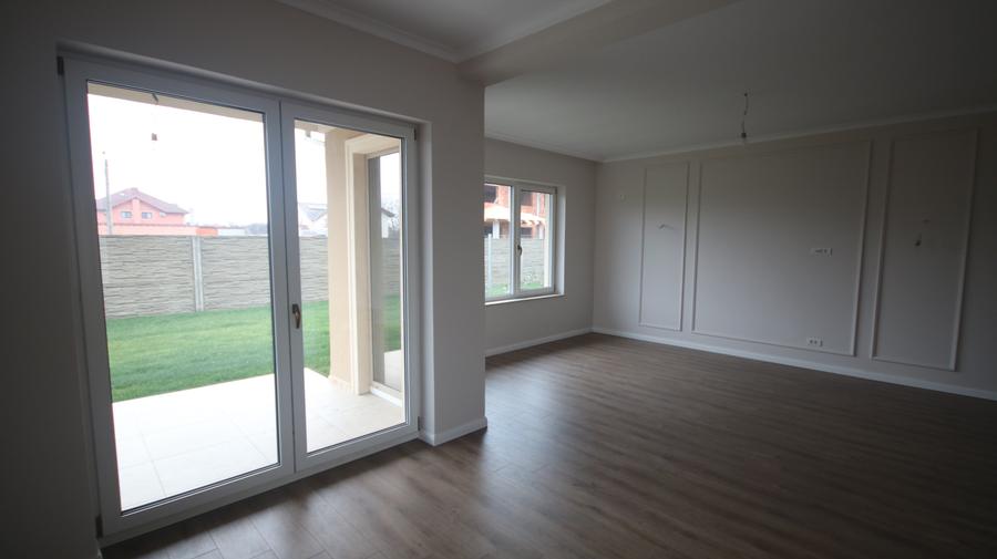 Duplex cu 3 camere cu Teren 322 Mp în Moșnița Nouă