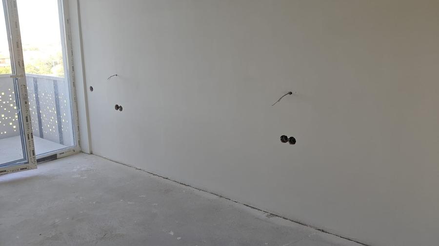 Apartament cu 3 camere semidecomandat în Apahida
