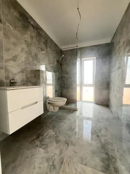 Casă cu 5 camere cu Teren 302 Mp în Giarmata