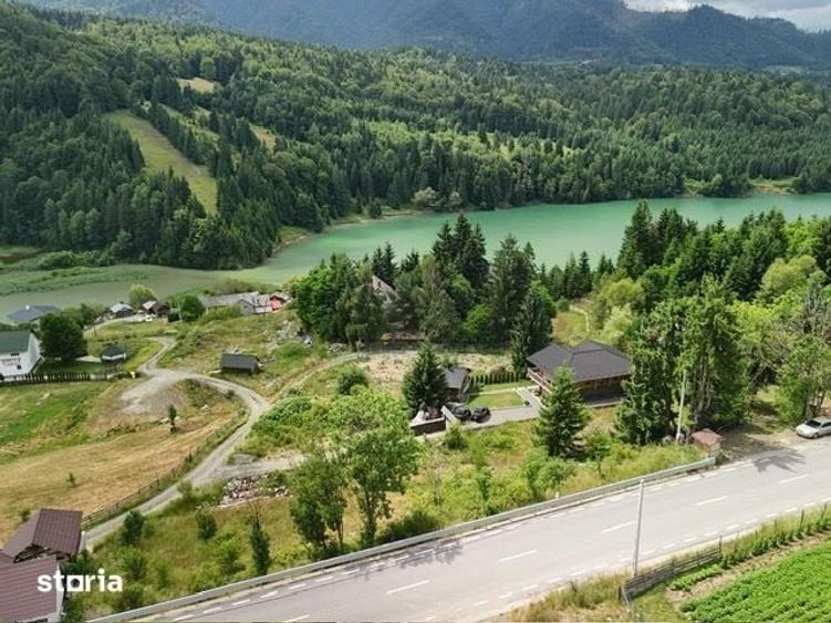 Teren de 1000 mp, în Decebal