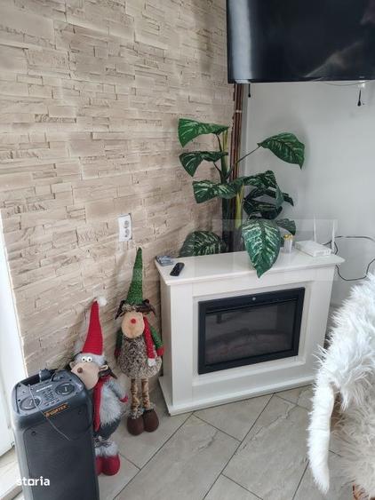 Casă cu 4 camere în Săcălaia