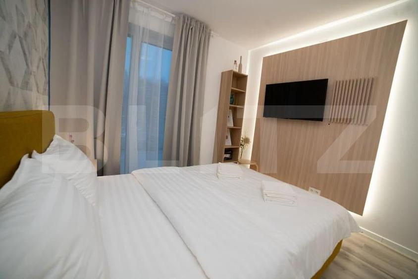 Apartament cu 3 camere semidecomandat, mobilat în Lipovei