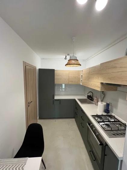 Apartament cu 3 camere decomandat, mobilat în Pipera