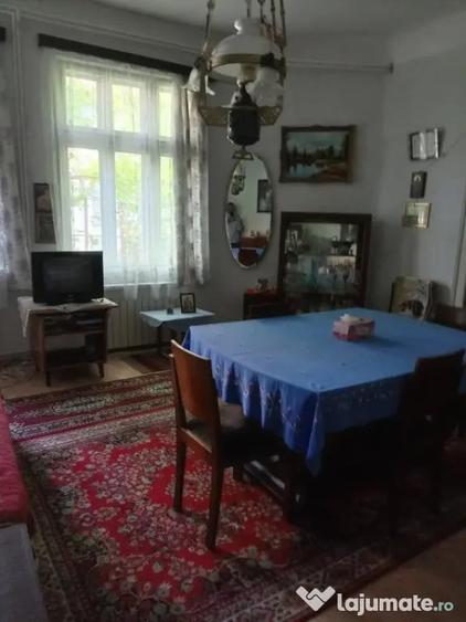 Casa de vanzare3 dormitoare, 2 livinguri,ideala ?i pe - 3